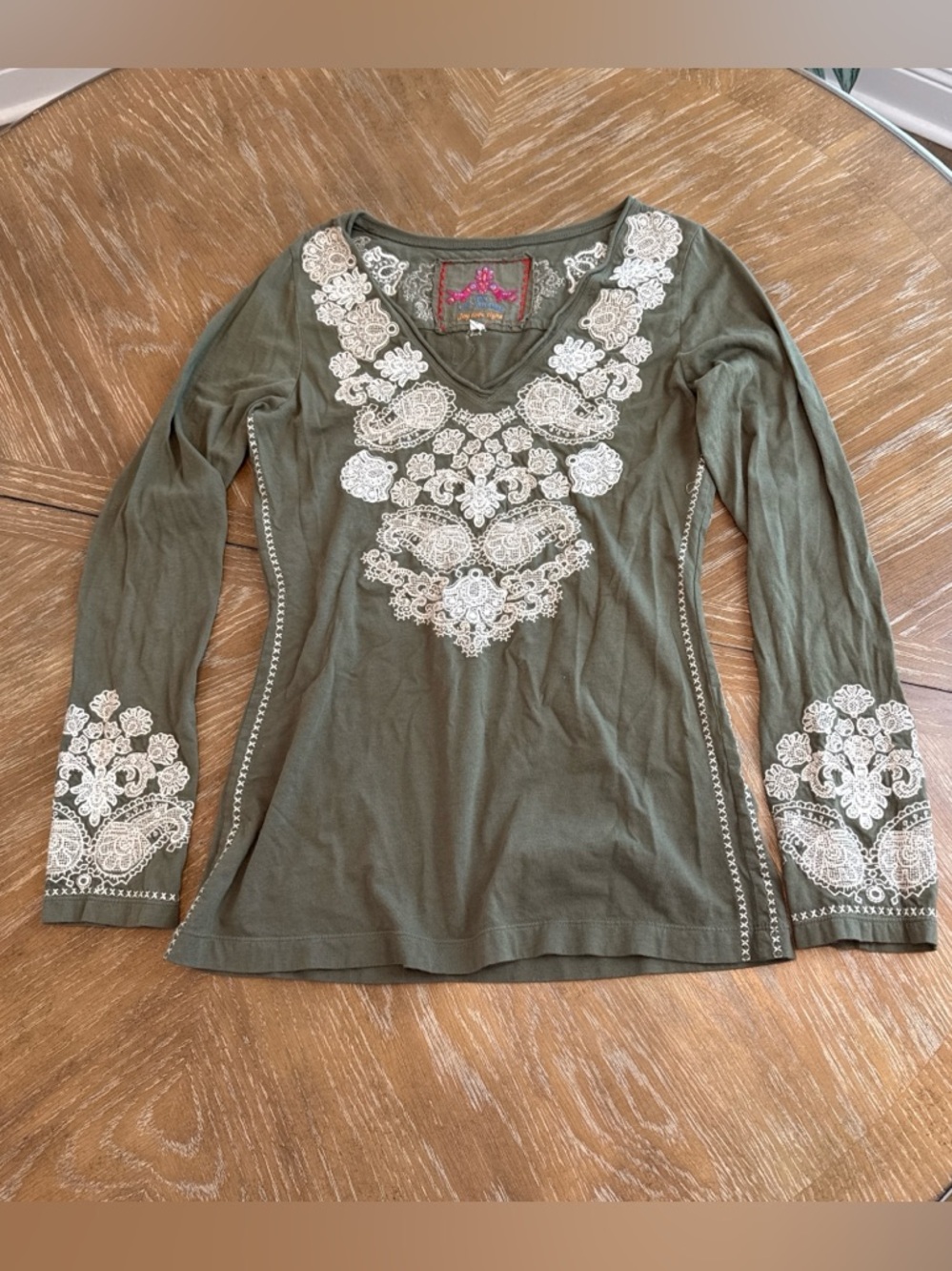 Johnny Was JW Los Angeles Embroidered V-Neck Long Sleeve Top